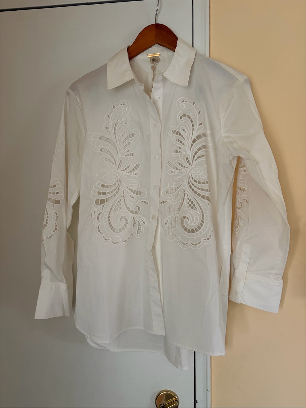 Magaschoni White Cotton Cutwork Button-Down Shirt